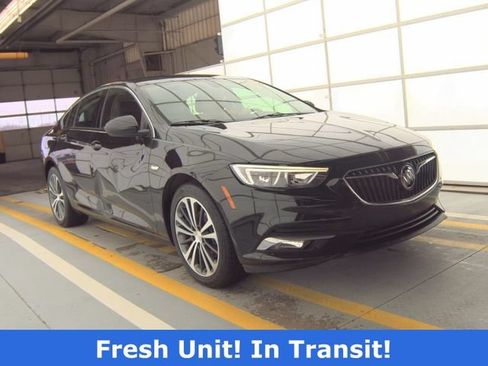 Used 2018 Buick Regal Preferred FWD image 3