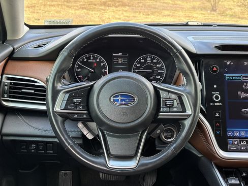 Used 2021 Subaru Outback Touring w/ Popular Package #2 AWD/4WD image 19