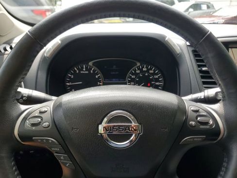Used 2020 Nissan Pathfinder Platinum FWD image 21