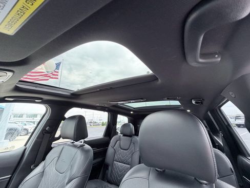 Used 2024 Kia Telluride SX X-Pro AWD/4WD image 9