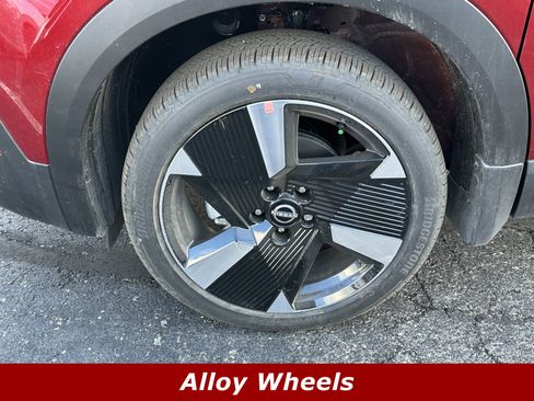 New 2026 Nissan Kicks SR w/ Cold Weather Package image 14