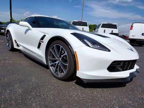 Used 2018 Chevrolet Corvette Grand Sport RWD image 9