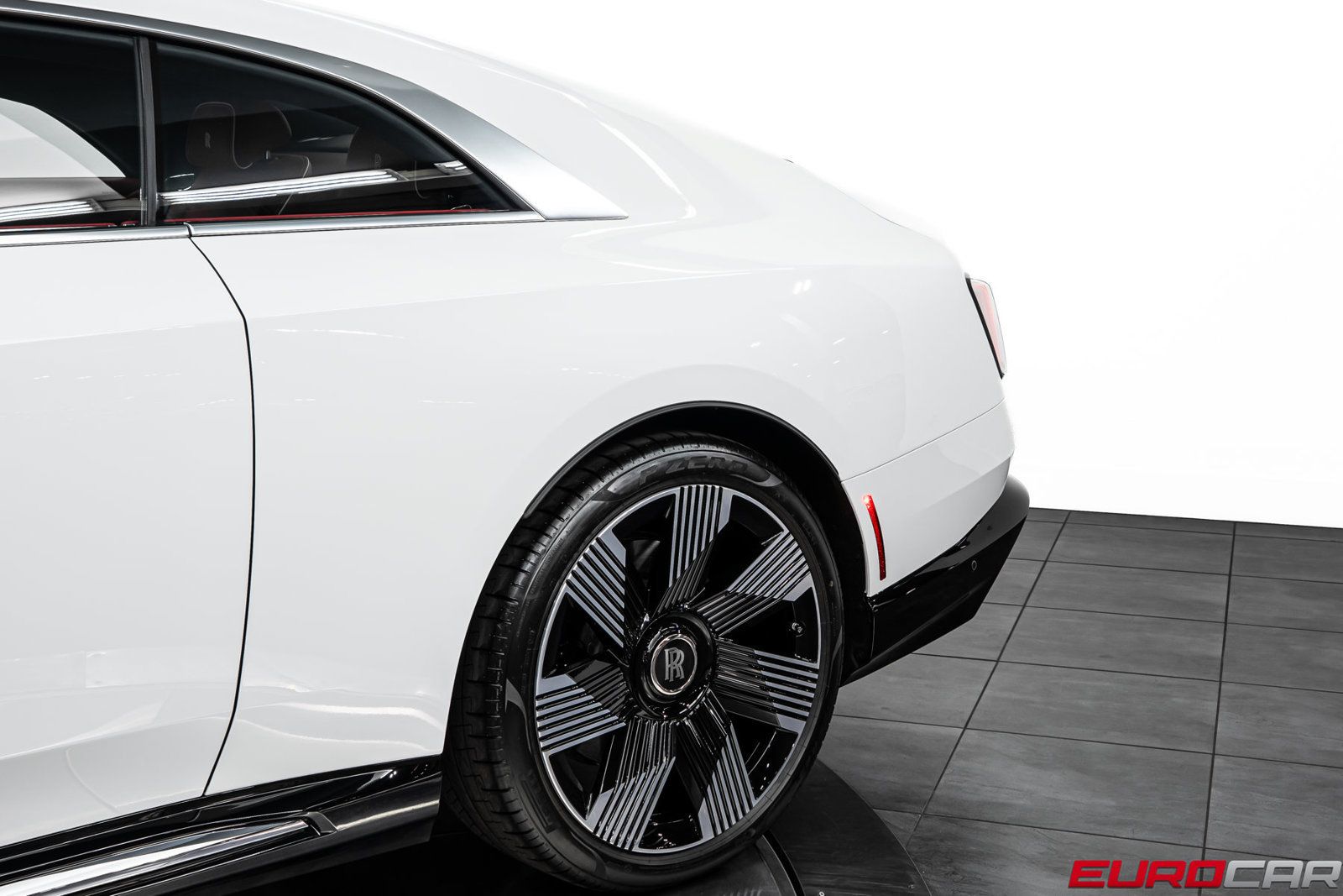 Used 2024 Rolls-Royce Spectre w/ Spectre Launch Package AWD/4WD image 15