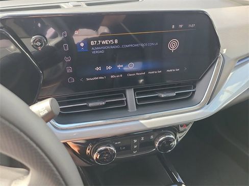 New 2026 Chevrolet Trax LT image 30