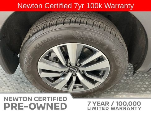 Used 2024 Nissan Pathfinder SL AWD/4WD image 49