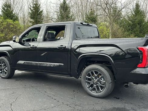New 2025 Toyota Tundra Platinum AWD/4WD image 17
