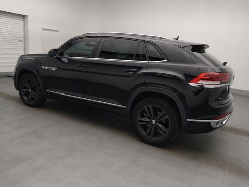 Used 2021 Volkswagen Atlas Cross Sport SE w/ Panoramic Sunroof Package FWD image 3