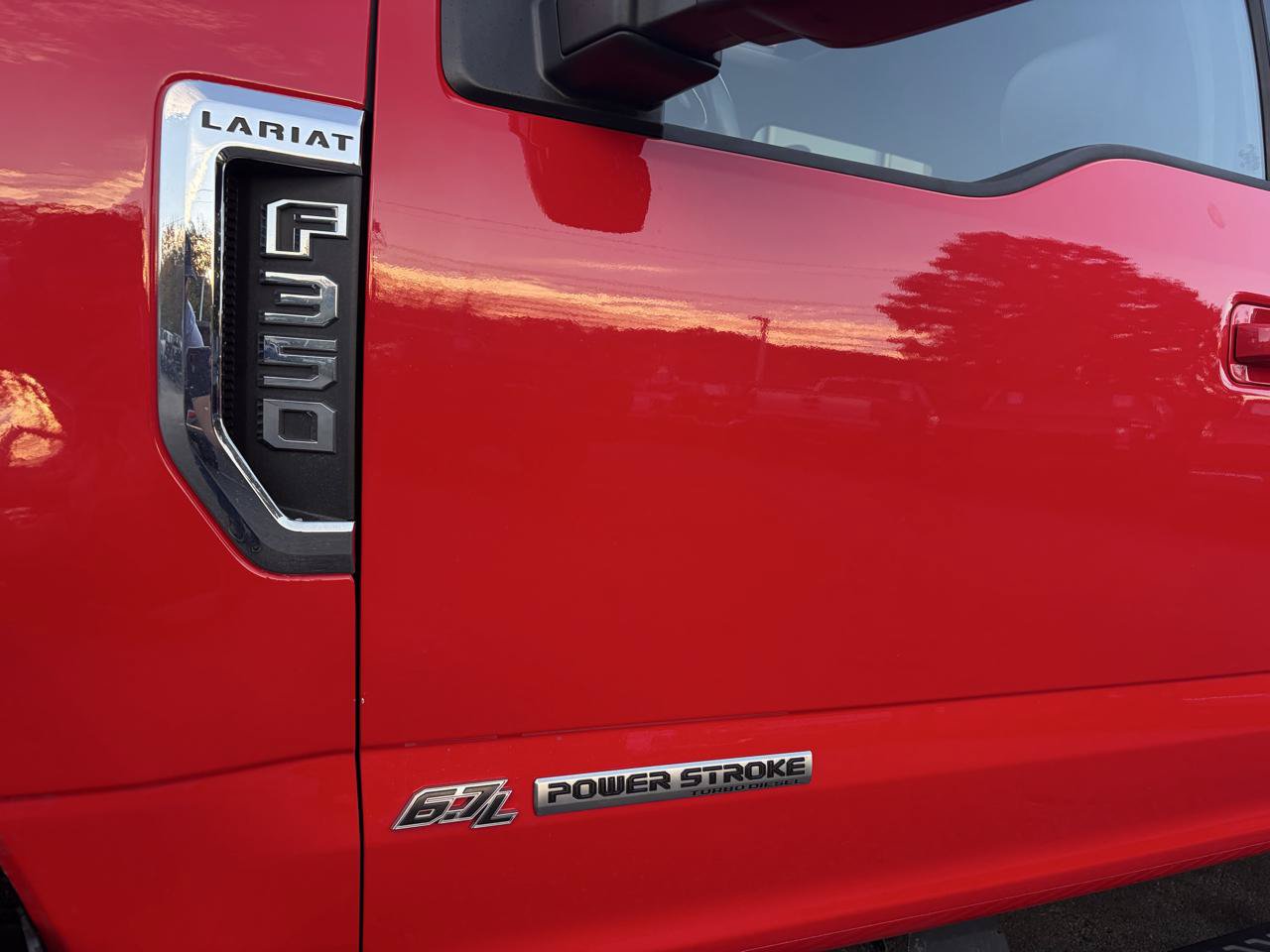 Used 2017 Ford F350 Lariat w/ Lariat Value Package AWD/4WD image 10