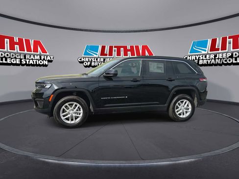 New 2026 Jeep Grand Cherokee Laredo X image 4