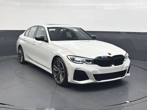 Used 2021 BMW M340i xDrive AWD/4WD image 2