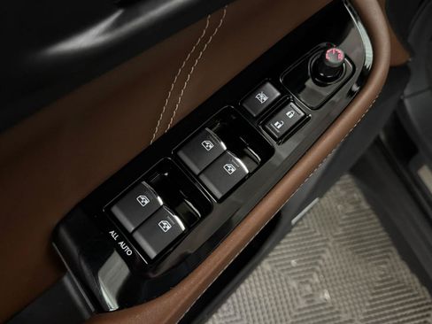 Used 2019 Subaru Outback 2.5i Touring AWD/4WD image 27