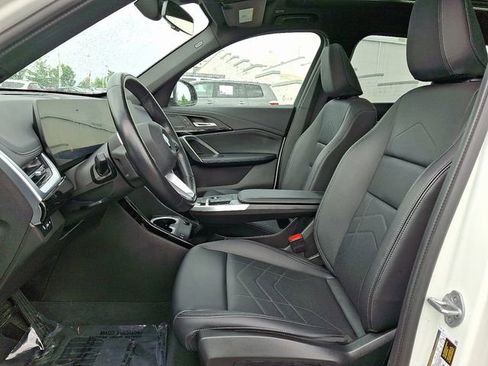 Used 2025 BMW X1 xDrive28i AWD/4WD image 13