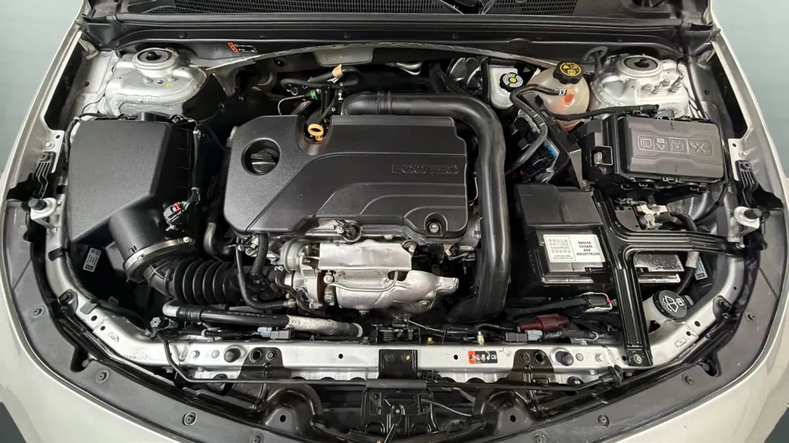 Used 2021 Chevrolet Malibu LT FWD image 25