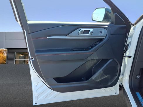 New 2026 Ford Explorer ST-Line AWD/4WD image 8