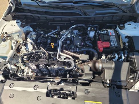 Used 2025 Nissan Altima 2.5 SV FWD image 28