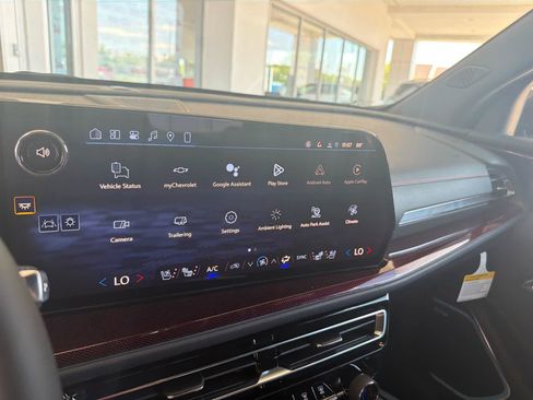New 2026 Chevrolet Traverse RS w/ LPO, Floor Liner Package FWD image 18