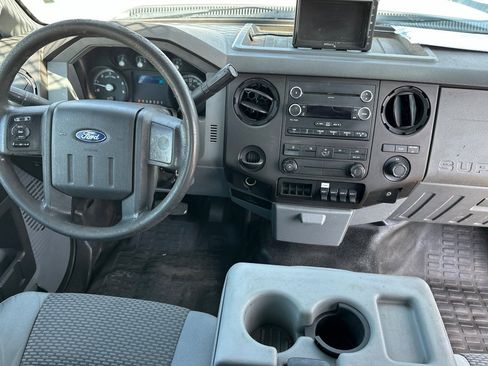 Used 2016 Ford F550 Contractor Body image 12