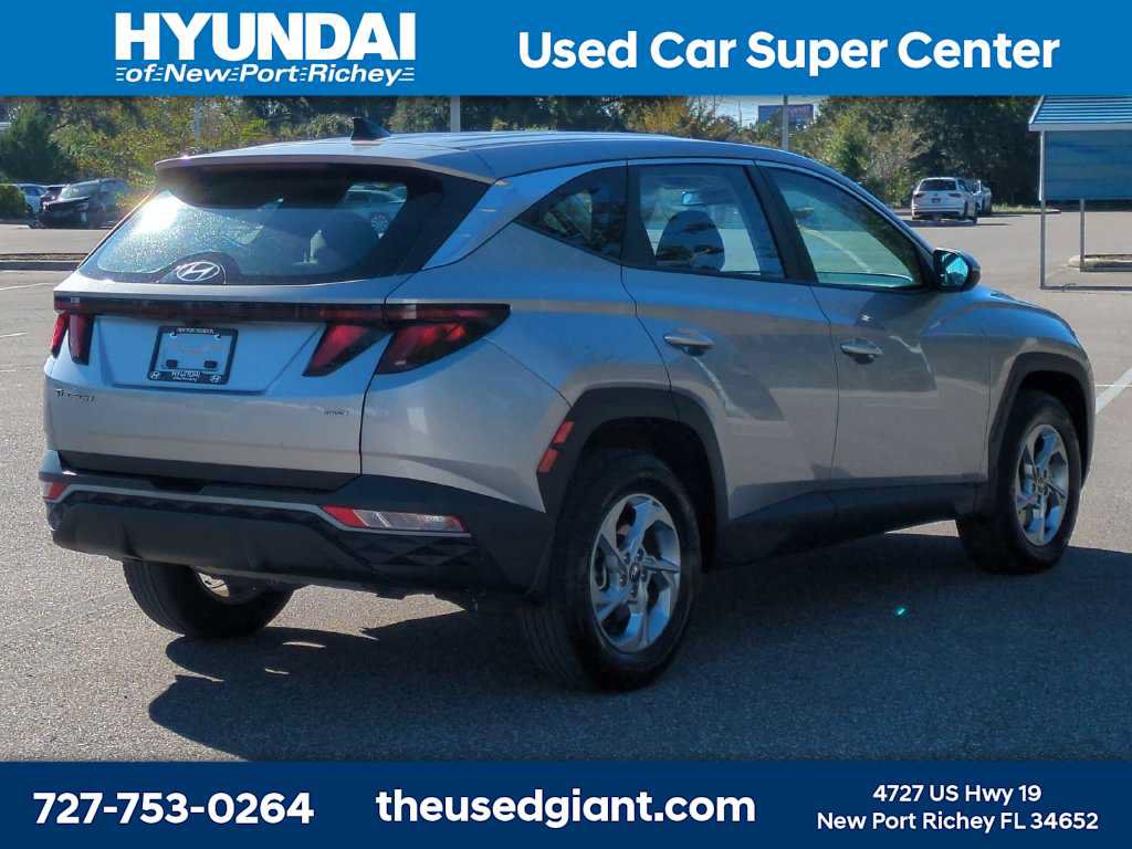 Used 2023 Hyundai Tucson SE AWD/4WD image 5