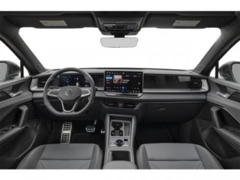 New 2026 Volkswagen Tiguan SE R-Line FWD image 4