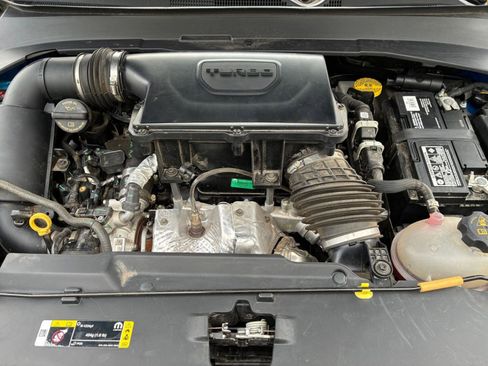 Used 2025 Jeep Compass Limited image 33