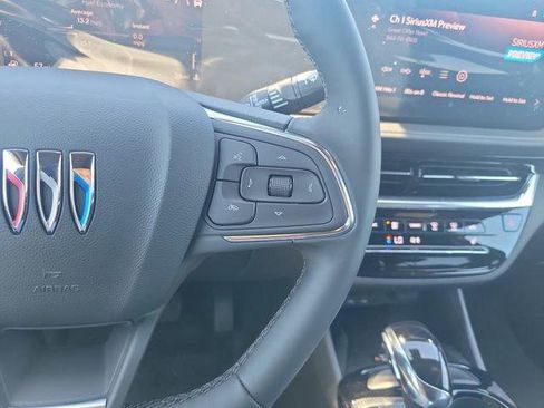 New 2026 Buick Envista Avenir FWD image 17