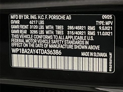 Used 2026 Porsche Cayenne Coupe image 26