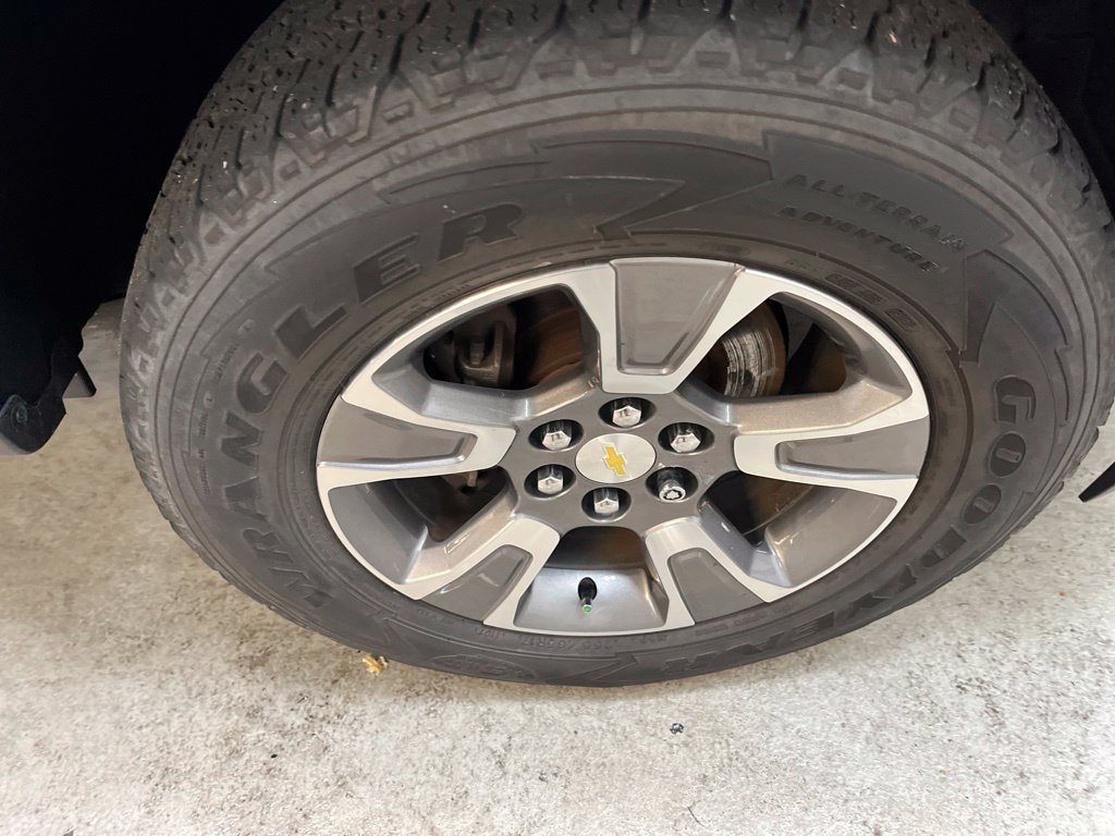 Used 2020 Chevrolet Colorado Z71 AWD/4WD image 40