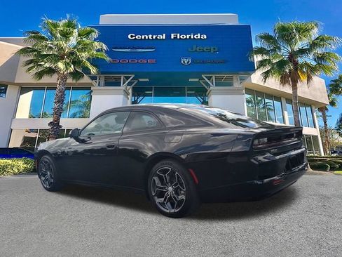 Used 2025 Dodge Charger Daytona R/T w/ Plus Group AWD/4WD image 7
