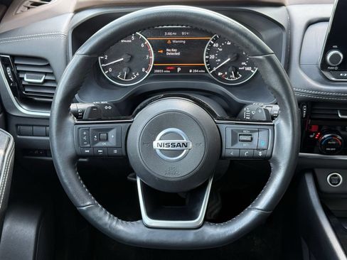 Used 2021 Nissan Rogue SV w/ Premium Package AWD/4WD image 27