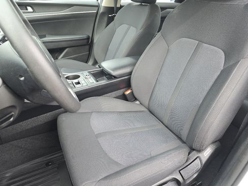 Used 2023 Kia K5 LXS image 19