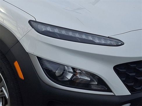 Used 2023 Hyundai Kona SEL w/ Convenience Package image 4