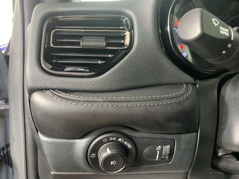 Used 2021 Dodge Durango GT AWD/4WD image 16