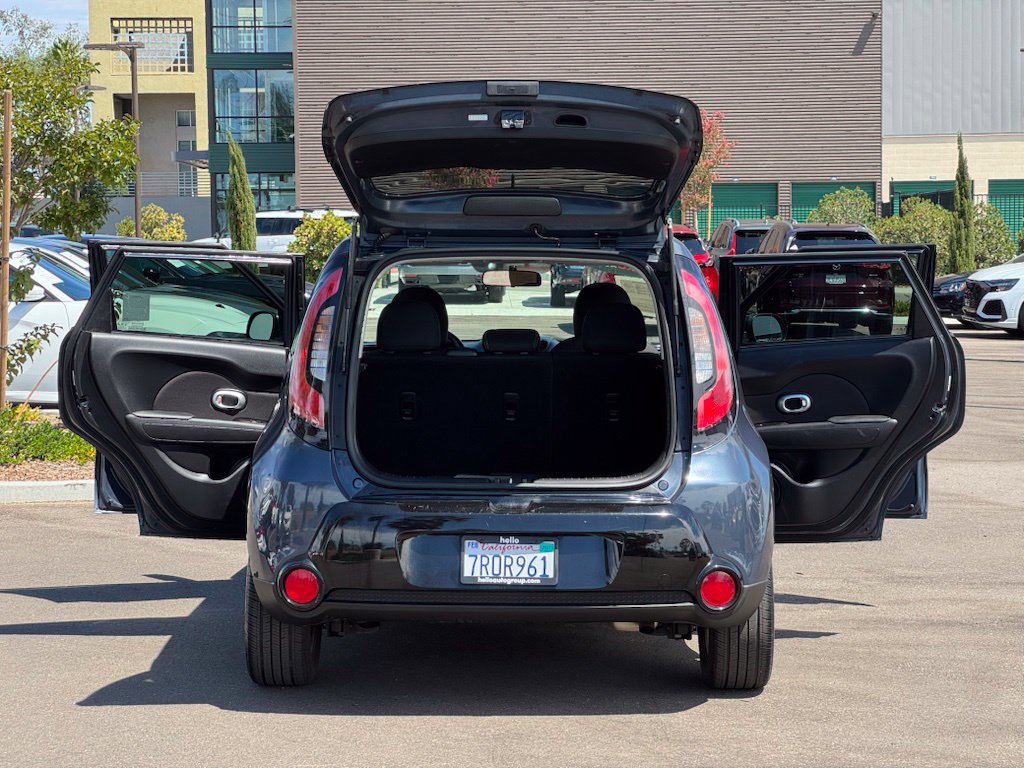 Used 2016 Kia Soul + FWD image 27