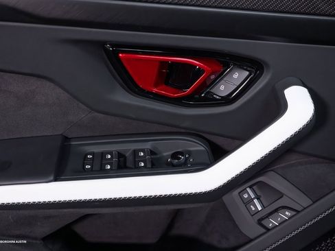 New 2025 Lamborghini Urus SE image 23