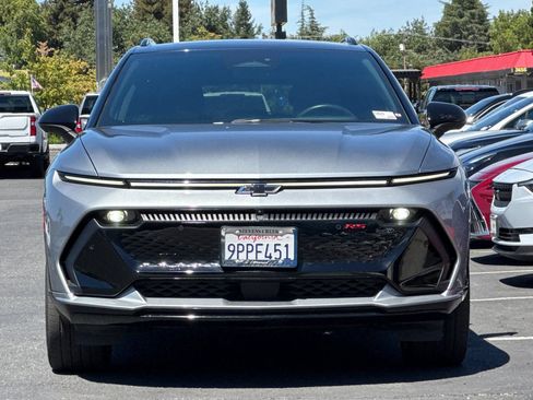 Used 2024 Chevrolet Equinox EV RS FWD image 10
