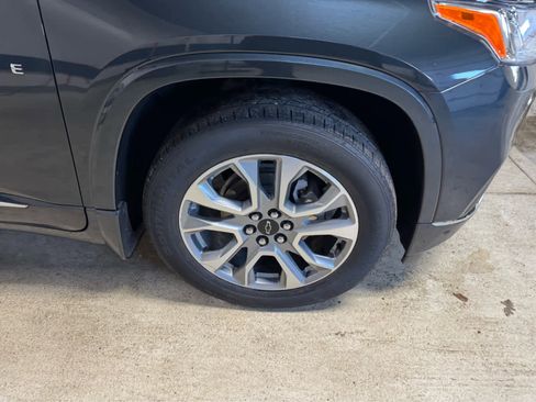 Used 2020 Chevrolet Traverse Premier image 7