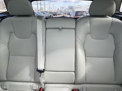 Used 2023 Volvo XC60 B5 Core AWD/4WD image 20