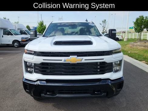 Used 2024 Chevrolet Silverado 2500 Custom w/ Custom Value Package AWD/4WD image 2