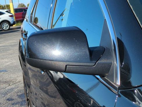 Used 2017 Chevrolet Equinox LT image 12