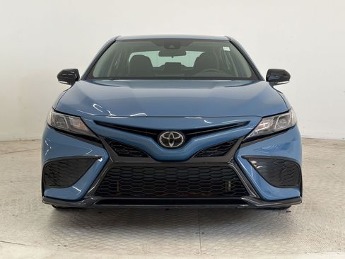 Used 2024 Toyota Camry SE FWD image 6