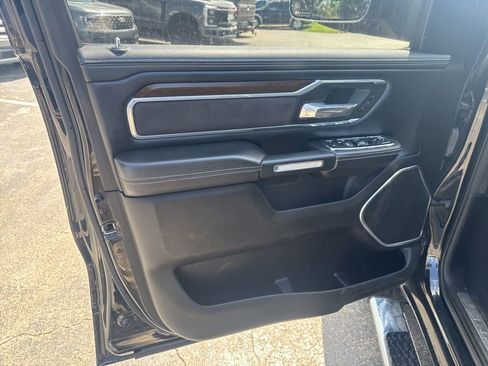 Used 2022 RAM 1500 Laramie AWD/4WD image 19