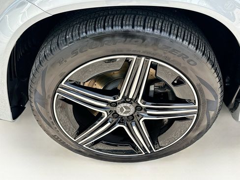 Used 2025 Mercedes-Benz GLE 450 4MATIC Coupe image 35