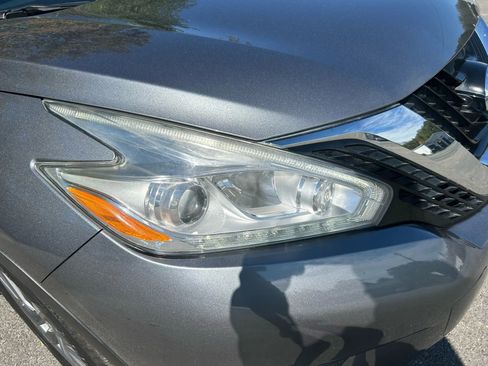 Used 2017 Nissan Murano SV image 4