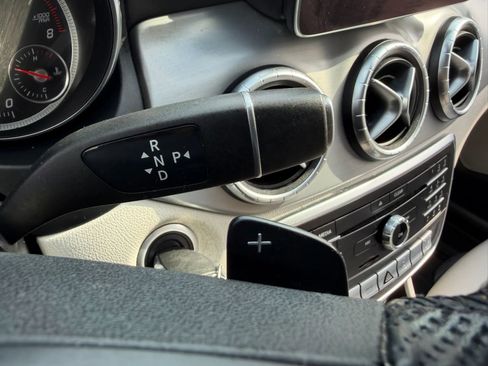 Used 2019 Mercedes-Benz CLA 250 4MATIC image 48