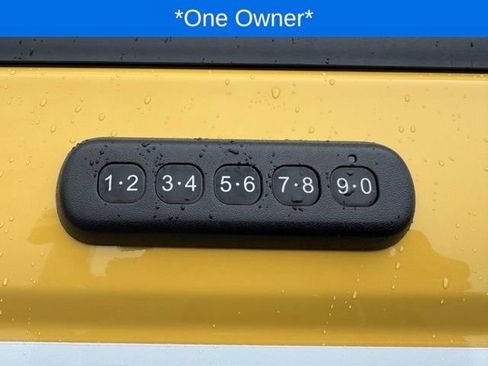 Used 2023 Ford Bronco Heritage Edition AWD/4WD image 11