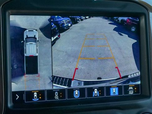 Used 2023 Chevrolet Silverado 2500 High Country w/ Safety Package II image 23