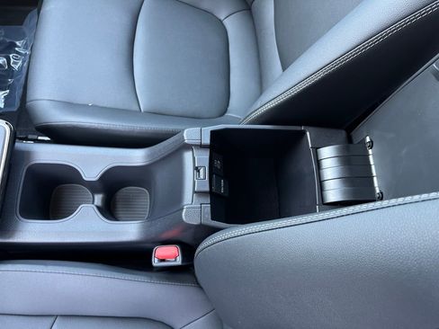 New 2026 Toyota Corolla Cross XLE image 25