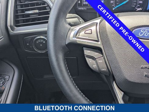 Certified 2022 Ford Edge Titanium AWD/4WD image 24