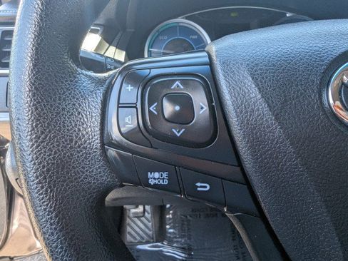 Used 2016 Toyota Camry LE FWD image 14