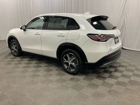 Used 2025 Honda HR-V EX-L image 8